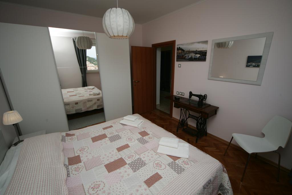 Apartment Panorama Split Bagian luar foto
